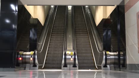 escalator going down in slow motion