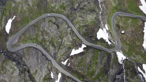 Calle-Noruega-Cerca-De-Geiranger-Camino-A-Trollstiegen-|-Dji-Mavic-Aire-2-S-|-Imágenes-De-Drones-|-Curvas-|-Calle