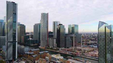 Downtown-Business-District-in-London