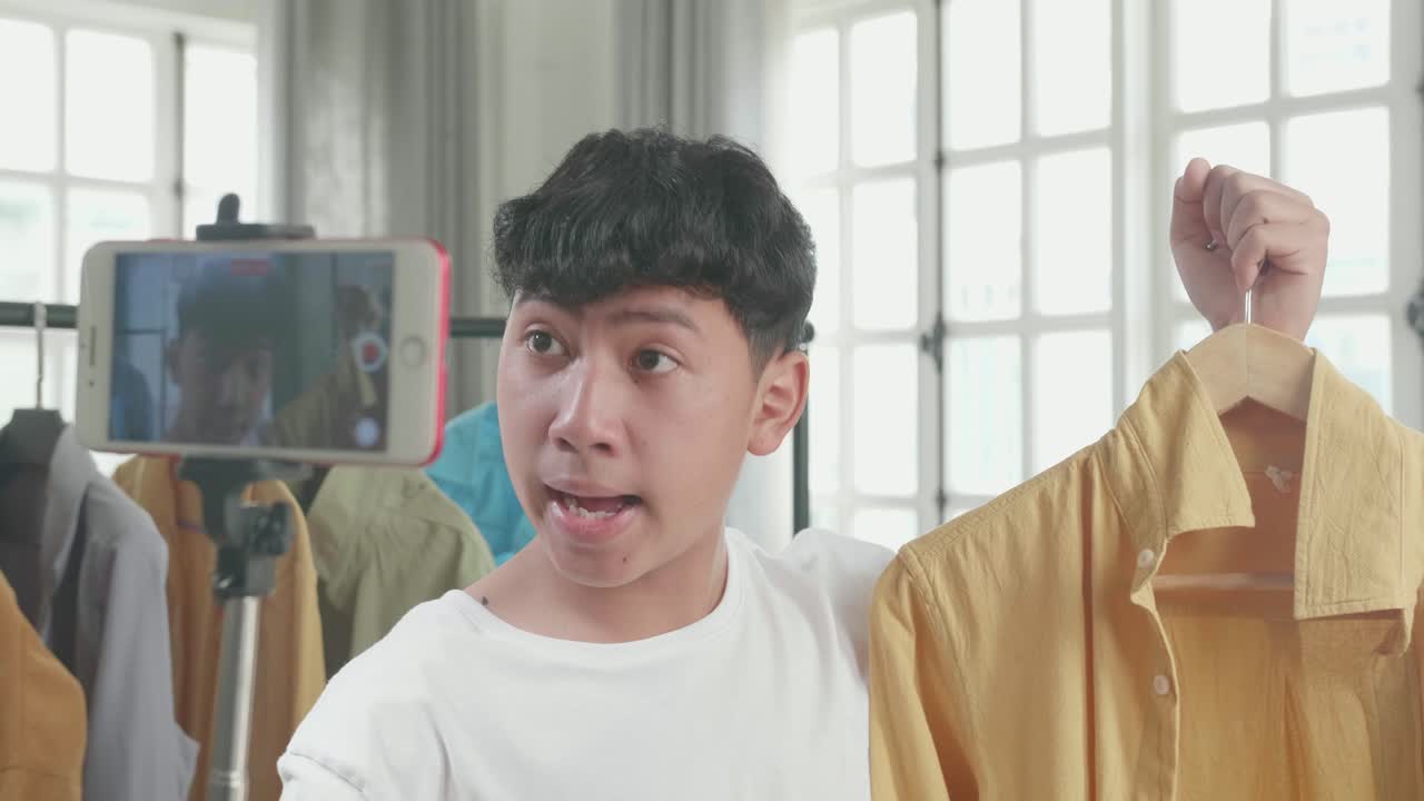 Teenager Reviews Yellow Shirt on Live Video