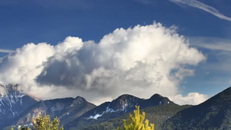 pyrenees cloud 02