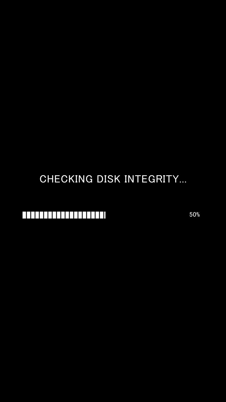 Video verticale di una barra di avanzamento del caricamento con testo su schermo che verifica l'integrità del disco su sfondo nero.