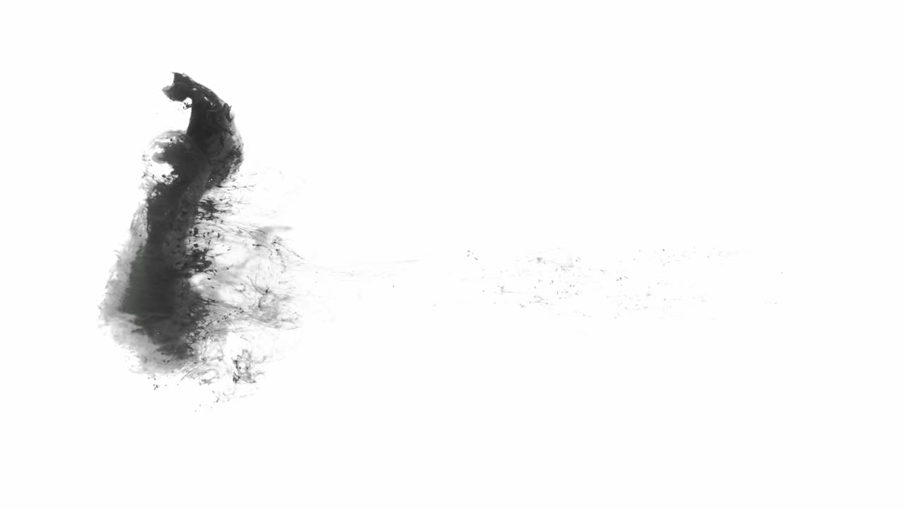 물 속으로 떨어지는 검은 잉크 한 방울