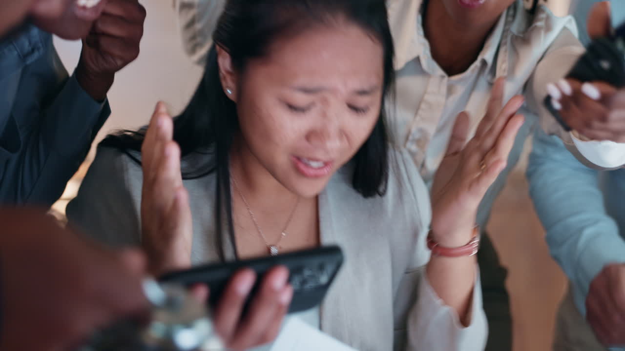 비즈니스, 멀티태스킹, 스트레스를 받는 여성