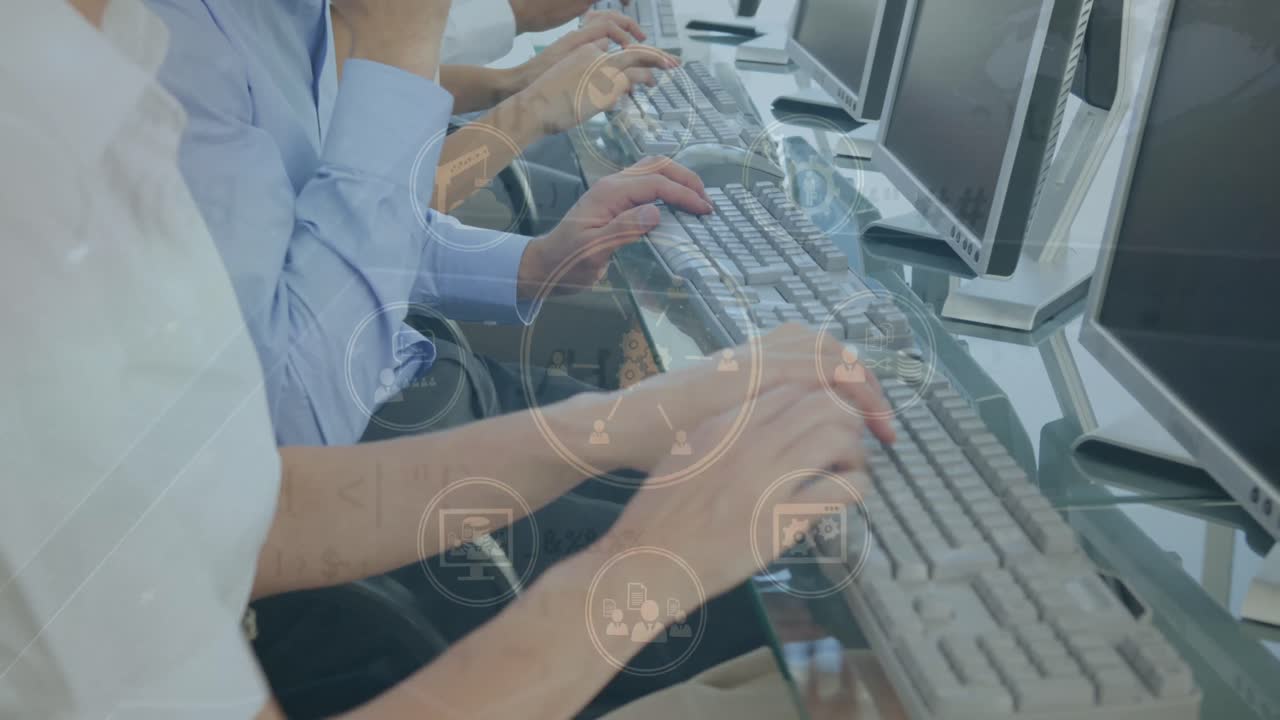 사무실에서 다양한 비즈니스 사람들에 대한 데이터 처리의 애니메이션