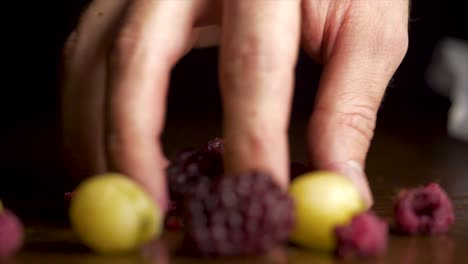 picking berries