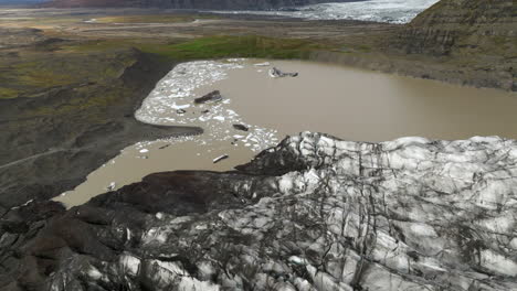 Glaciar-Svinafellsjokull,-Islandia---Una-Vista-Del-Glaciar---Panorámica-Aérea