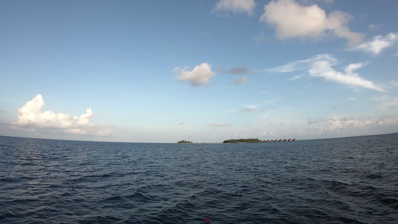 배에서 몰디브 보기에서 바다 바다에서 이동