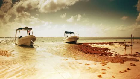 Mahahual-Boats-01