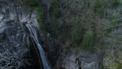 Arado-Waterfall-in-Natural-Park-of-Geres,-Portugal