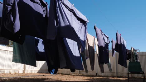 lavandería en el viento del interior de australia