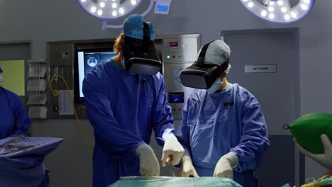 surgeons using virtual reality headset 4k