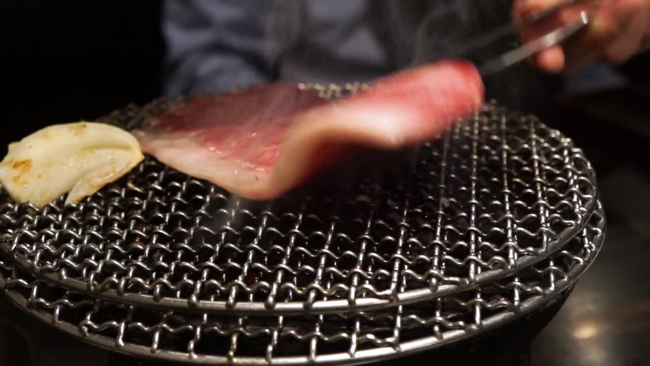 돼지고기 배를 는 야키니쿠, 일본 바베큐