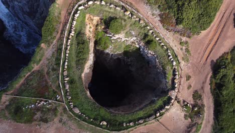 22 de 10 - imágenes de drones 4k de los lugares más bellos de la costa de lisboa - mirador de carneiro gps: 38