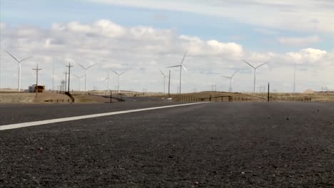 Verschiedene-Aufnahmen-Von-Windparks-In-Der-Nähe-Von-Cheyenne-Wyoming