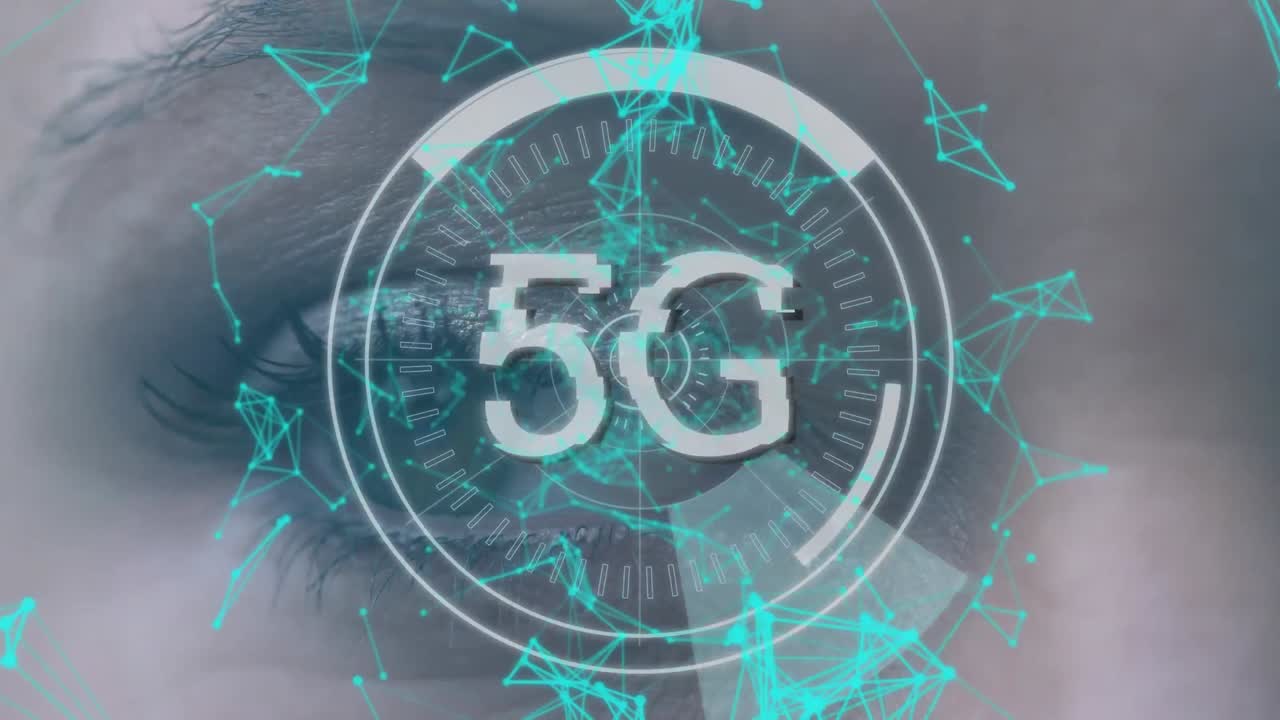 animazione di testo 5g e rete di connessioni sull'occhio femminile