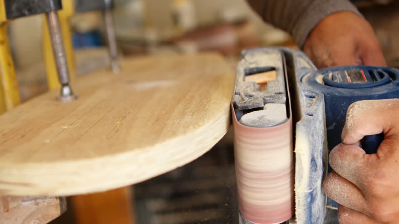 fabricante de tablas de surf con máquina de pulido en tabla de surf 4k