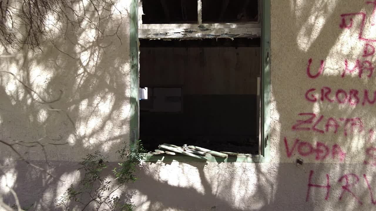 버려진 유고슬라비아 군 포병