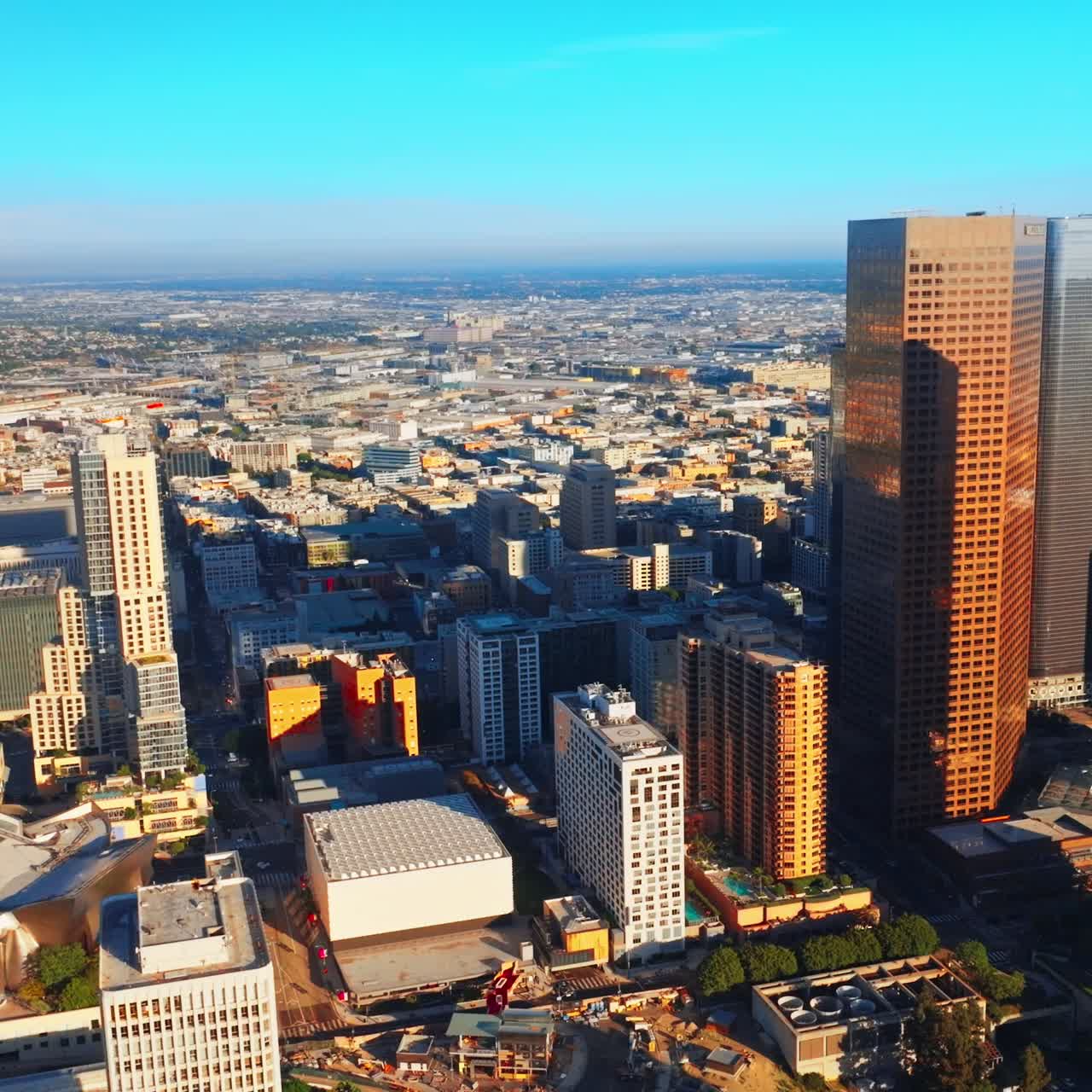 Grattacieli americani all'aperto. Vista aerea panoramica dello skyline della città di Los Angeles