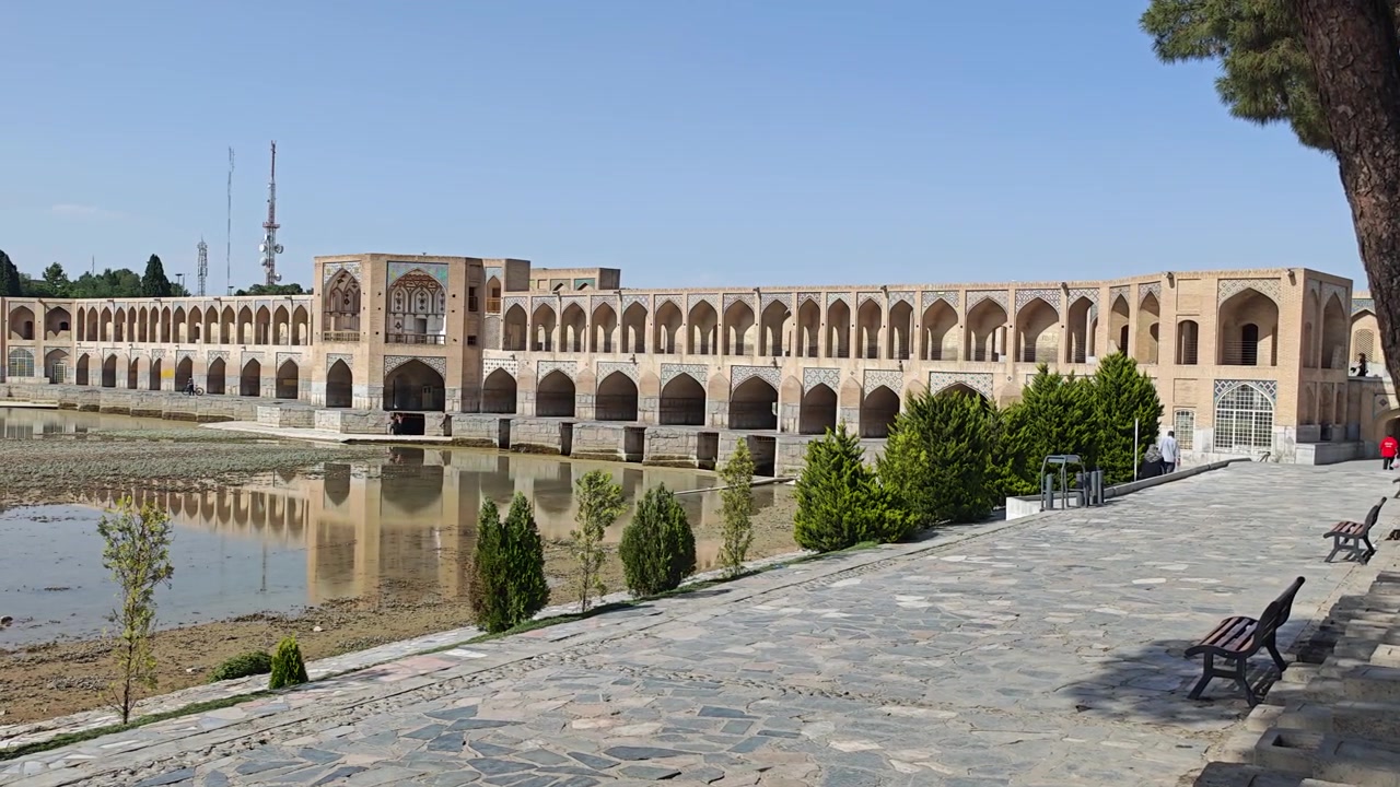 Most Khaju w Isfahanie, Iran