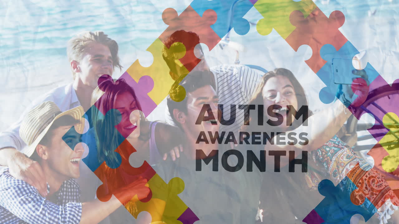 여름 해변 파티에서 행복한 친구들 위에 다채로운 퍼즐 조각과 자폐증 텍스트의 애니메이션