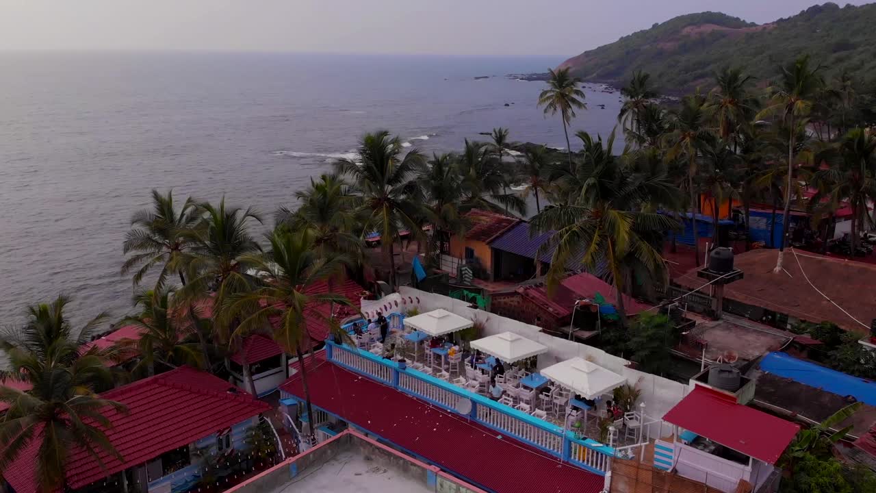 la playa de candolim está ubicada en el distrito de goa del norte en el estado de goa, en la india