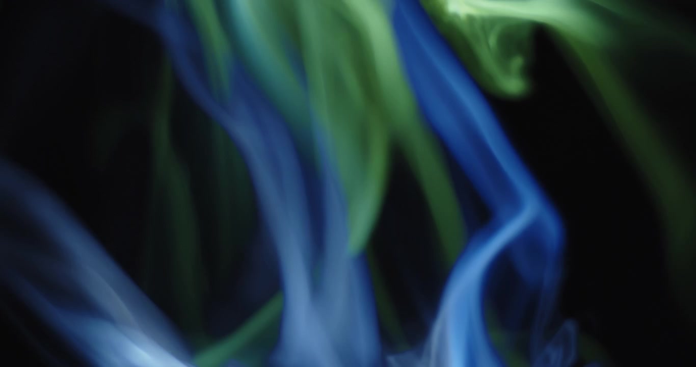 Aurora boreale come fiamme setose
