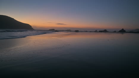 Brookings,-Oregón.-Playa-Al-Atardecer