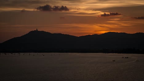 Sonnenuntergang-über-Der-Insel-Phuket-Big-Buddah,-Thailand