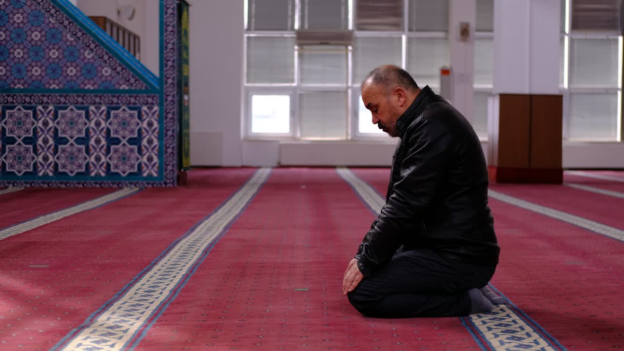 라마단 4 동안 이슬람기도