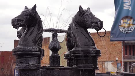 horse head fountains in selma alabama