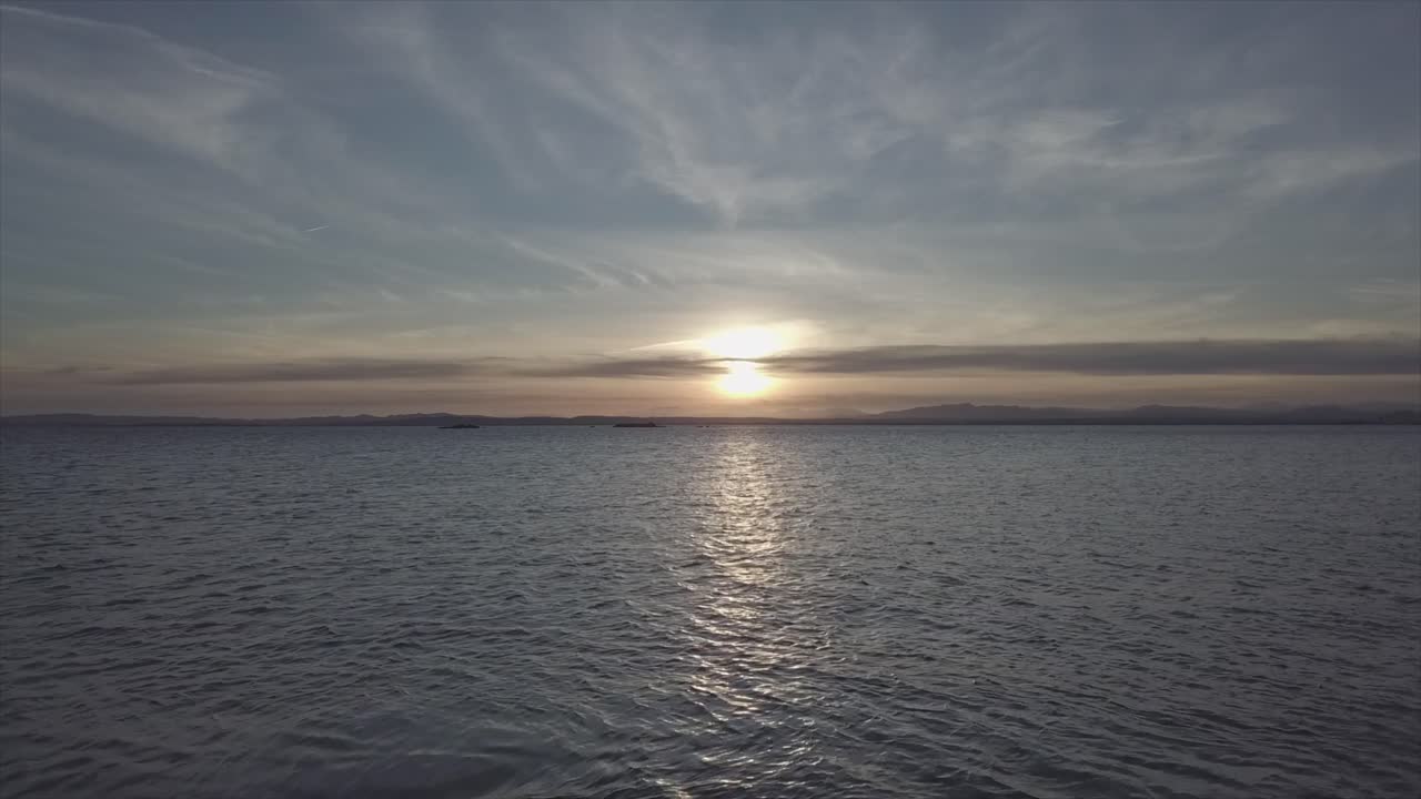 "Roses Costa Brava: Coastal Splendor Unveiled