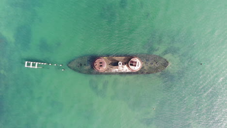 el hundido hmas cererus frente a la costa de black rock, melbourne, australia