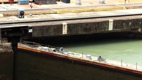 hydraulic gates of the pedro miguel locks at panama canal