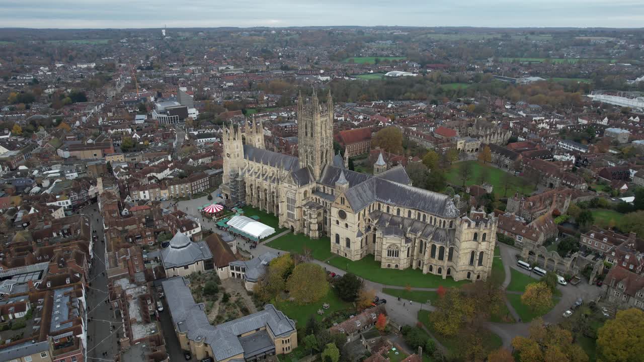 Canterbury Cathedral by Day clip 29