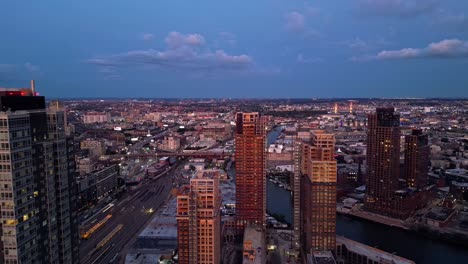 Residential-and-commercial-spaces,-stunning-views-of-Manhattan-skyline