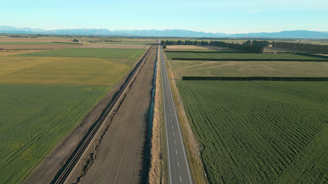 Llanuras de Canterbury en Christchurch, Nueva Zelanda, cubiertas de fértiles tierras de cultivo
