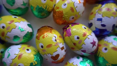 Pile-delicious-and-colorful-chocolate-eggs-05