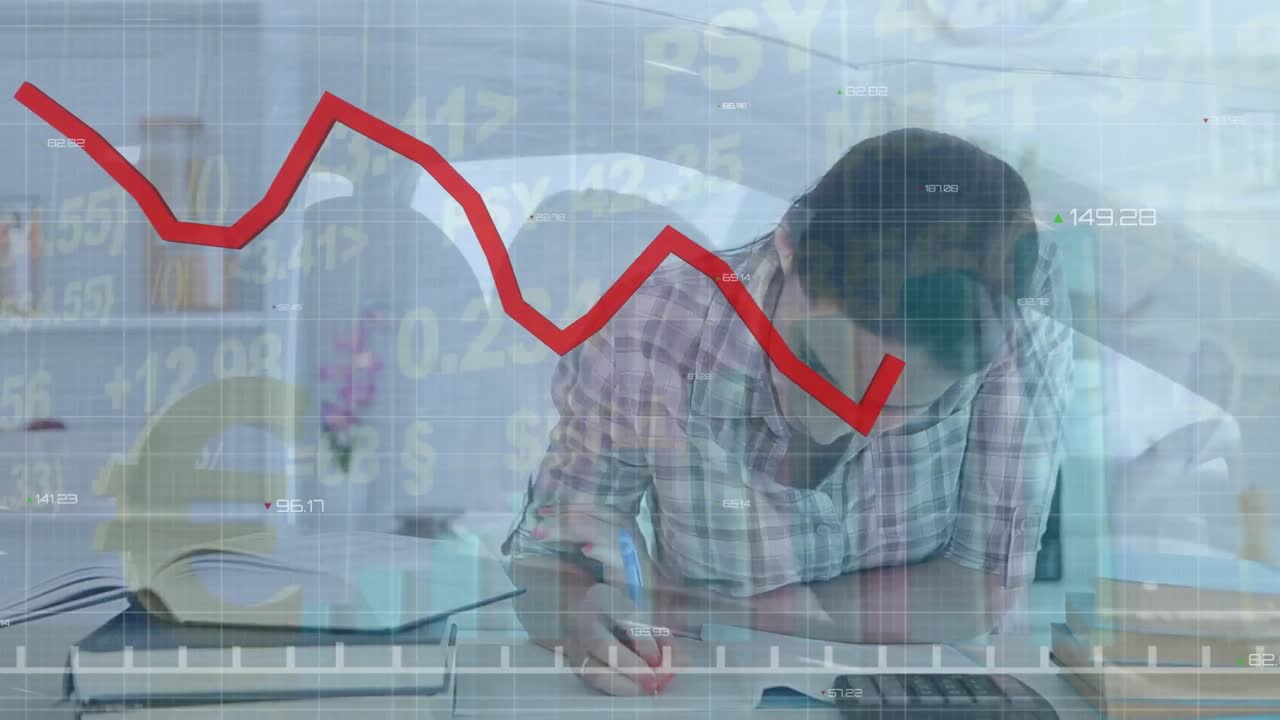 집에서 일하는 백인 여성에 대한 데이터 처리의 애니메이션