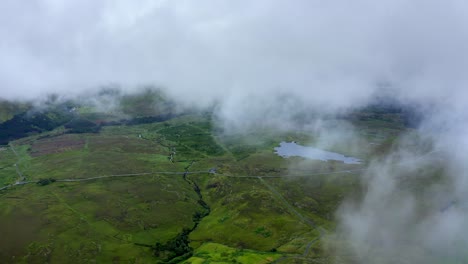 camino occidental, leenane, connemara, condado de galway, julio de 2021