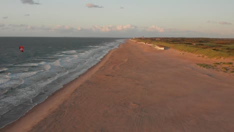 La-Playa-De-Domburg-Durante-Un-Atardecer-De-Verano