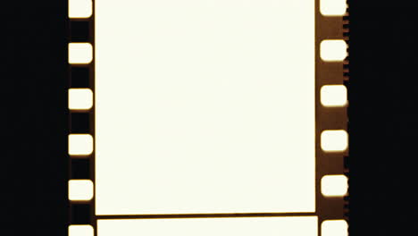 marco de película en blanco