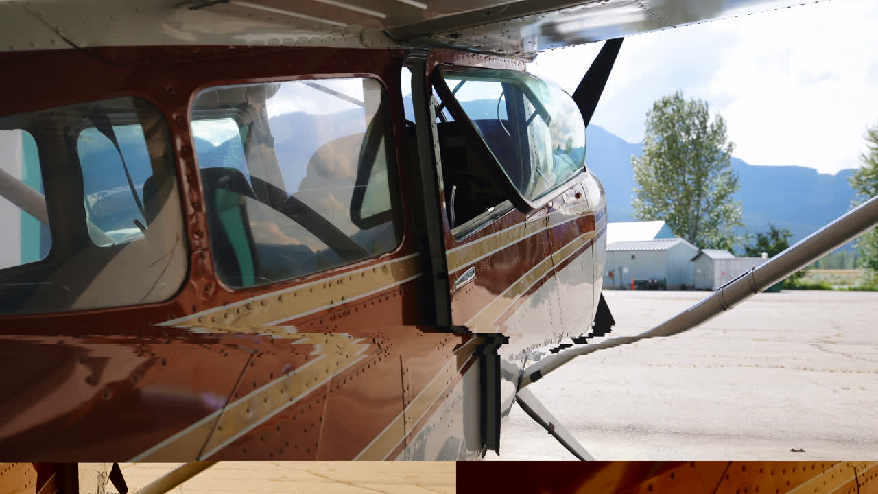 항공 우주 거 4k에 주차된 비행기