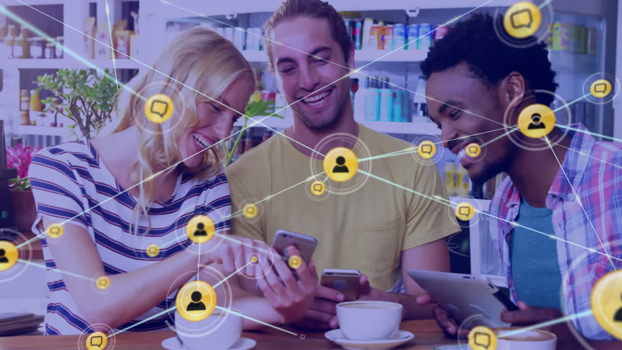 red de iconos de conexión contra un grupo de amigos que usan teléfonos inteligentes