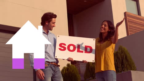 animación del icono de la casa llenando rosa, más de una pareja feliz afuera de la casa con un cartel vendido