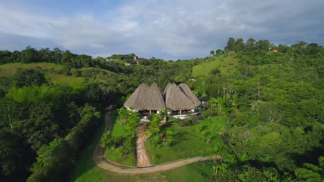 big bungalow structure as the reception of a rural cabin hotel in colombia