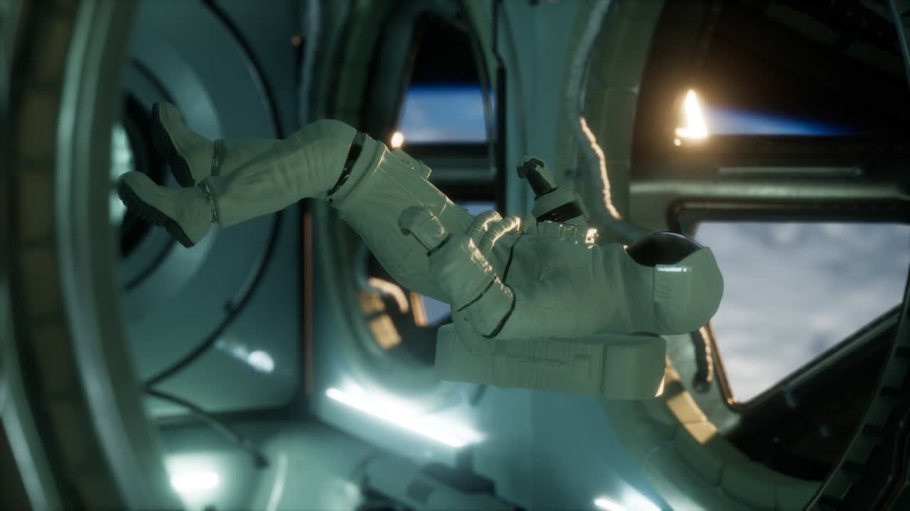astronauta dentro de la estación espacial orbital
