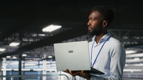 technicians on data center industrial platform analyzing performance outputs