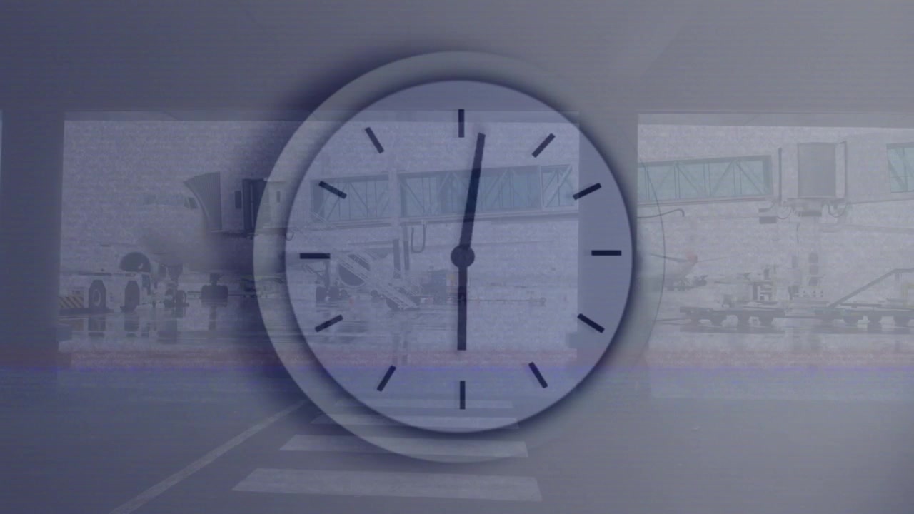 Animación de reloj moviéndose sobre un aeropuerto.