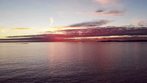 Colorful-sunset-over-North-sea-in-Winter